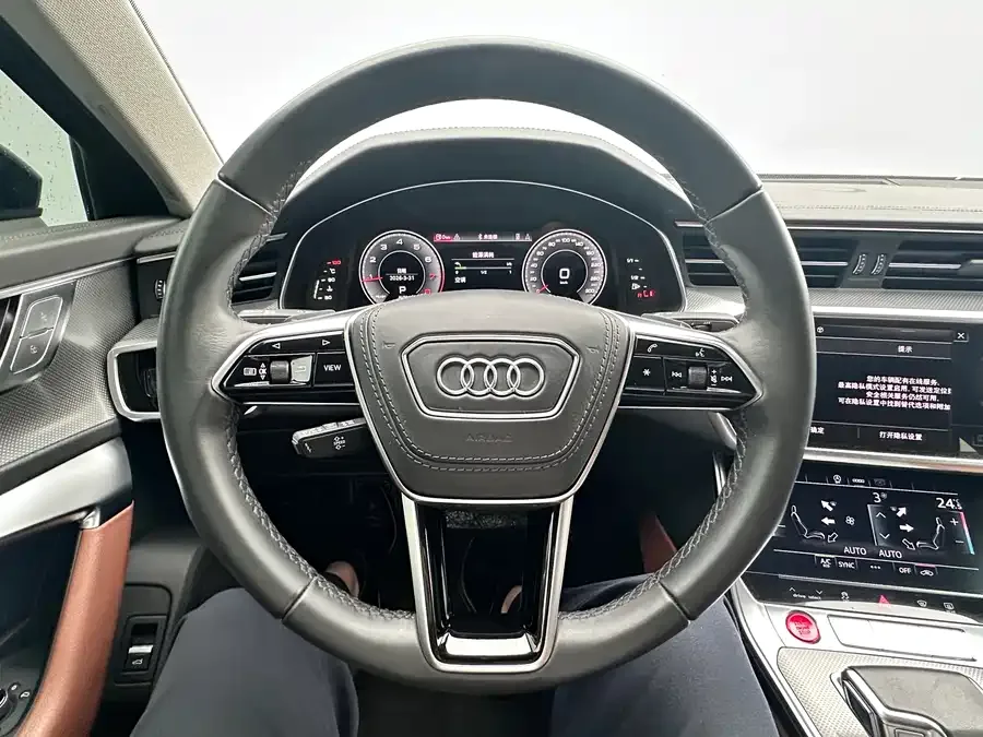 Audi A6L 2024 45 TFSI Premium Dynamic Model 2024 — миниатюра 3