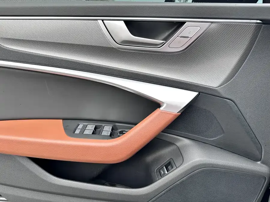 Audi A6L 2024 45 TFSI Premium Dynamic Model 2024 — миниатюра 5