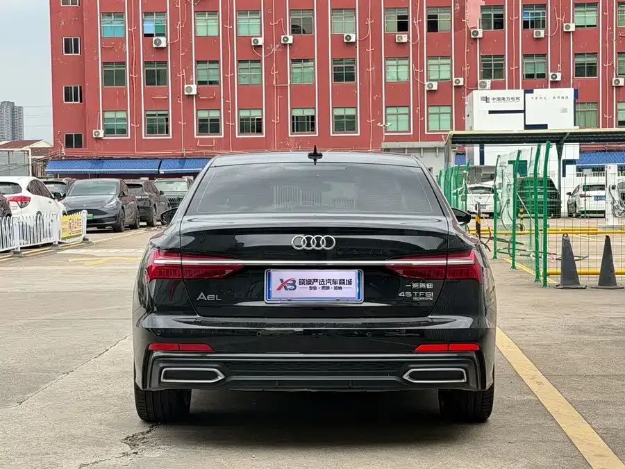 Audi A6L 2022 45 TFSI quattro premium dynamic model 2022 — миниатюра 2