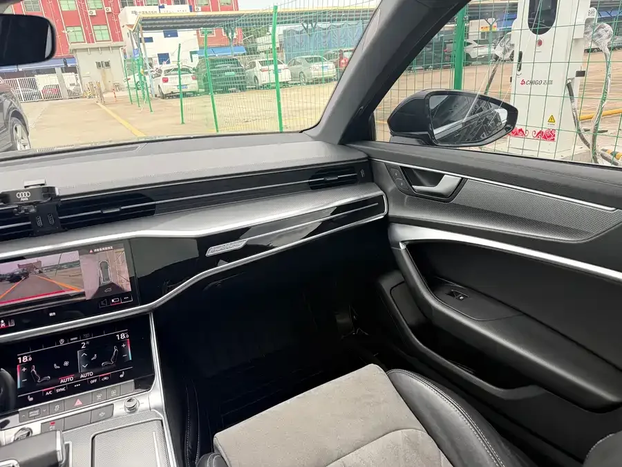 Audi A6L 2022 45 TFSI quattro premium dynamic model 2022 — миниатюра 5