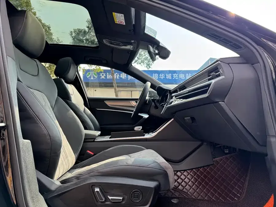 Audi A6L 2024 45 TFSI Premium Dynamic Model 2024 — миниатюра 4