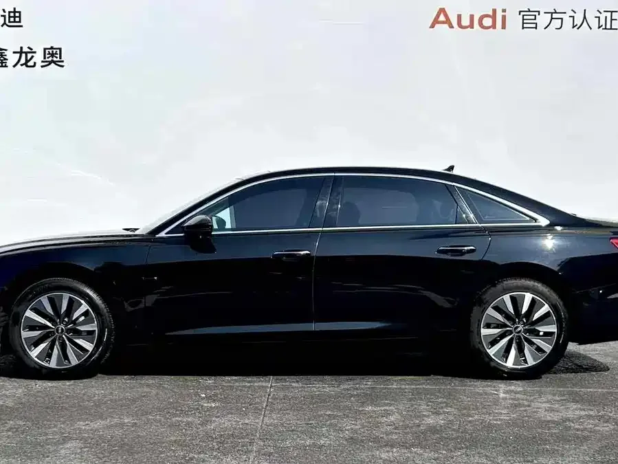 Audi A6L 2023 facelift 45 TFSI Premium Elegant Edition 2023 — миниатюра 2