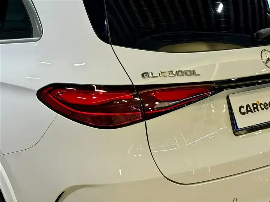 Mercedes-Benz GLC-Class Mercedes-Benz GLC 2025 GLC 260 L 4MATIC Luxury Edition 2025 — миниатюра 3