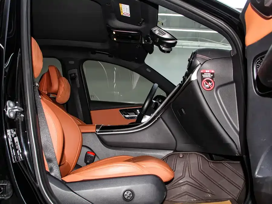 Mercedes-Benz GLC-Class Mercedes-Benz GLC 2023 GLC 260 L 4MATIC dynamic 5-seater 2023 — миниатюра 4