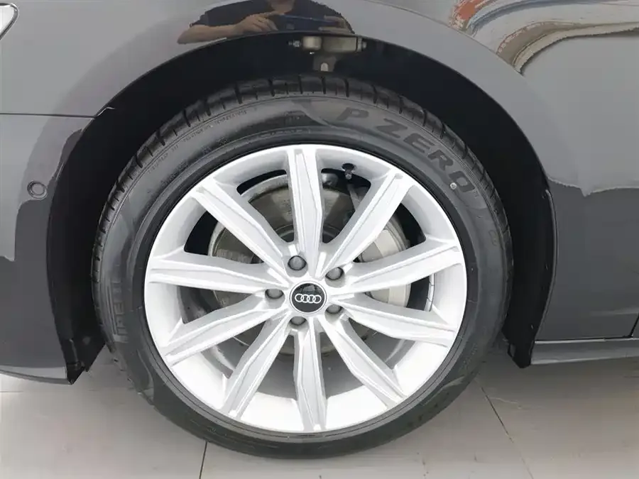 Audi A6L 2023 facelift 45 TFSI premium dynamic model 2023 — миниатюра 5