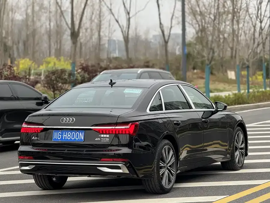 Audi A6L 2025 45 TFSI quattro Selected Dynamic Edition 2026 — миниатюра 5