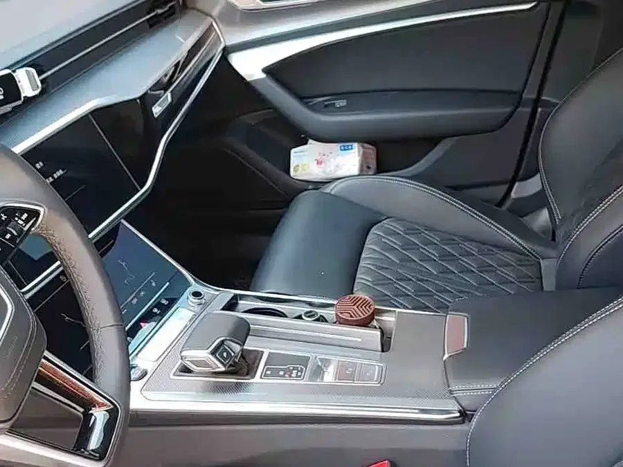 Audi A6L 2026 45 TFSI Premium Dynamic Edition 2026 — миниатюра 2