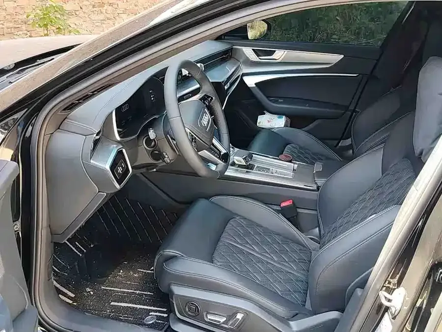 Audi A6L 2026 45 TFSI Premium Dynamic Edition 2026 — миниатюра 3