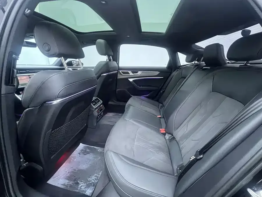 Audi A6L 2024 45 TFSI Premium Dynamic Model 2024 — миниатюра 4