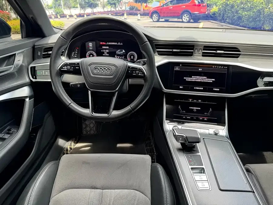 Audi A6L 2024 45 TFSI Premium Dynamic Model 2024 — миниатюра 2