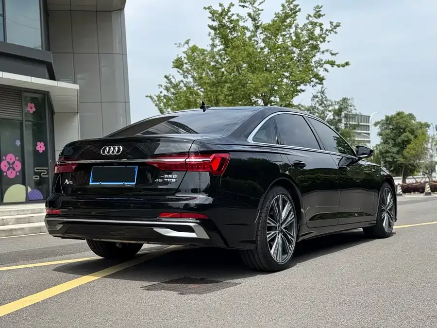Audi A6L 2024 45 TFSI Premium Dynamic Model 2024 — миниатюра 3
