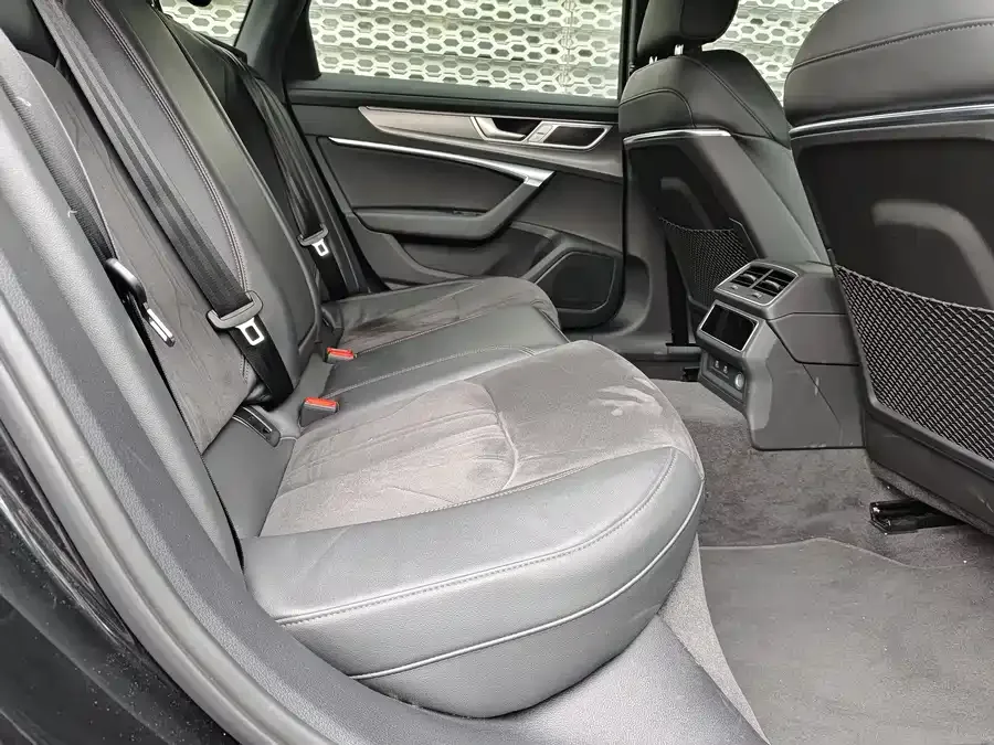 Audi A6L 2024 45 TFSI Premium Dynamic Model 2024 — миниатюра 5