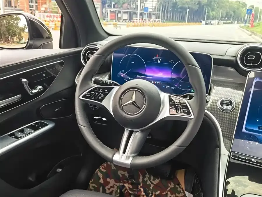 Mercedes-Benz GLC-Class Mercedes-Benz GLC 2023 facelift GLC 260 L 4MATIC dynamic 7-seater 2023 — миниатюра 4