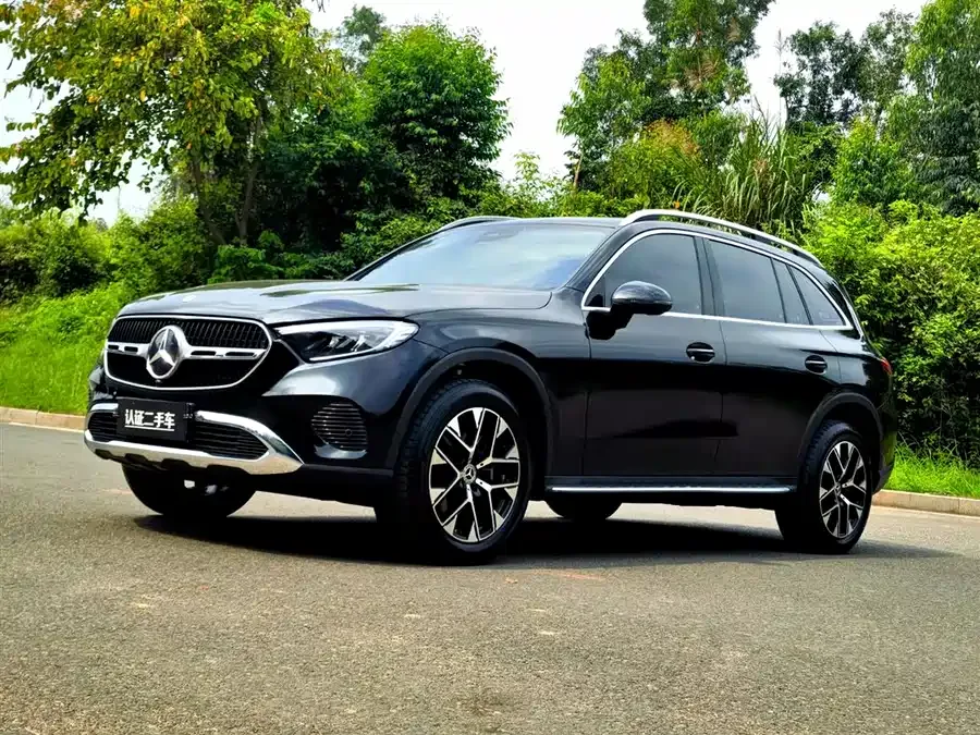 Mercedes-Benz GLC-Class 2023