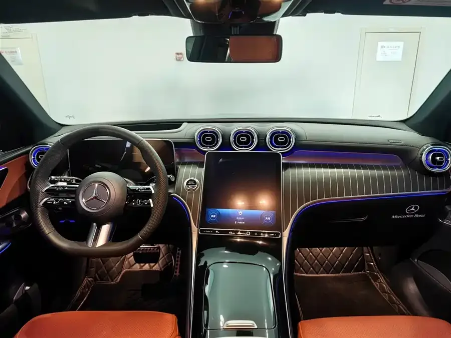 Mercedes-Benz GLC-Class Mercedes-Benz GLC 2024 GLC 300 L 4MATIC luxury 7-seater 2024 — миниатюра 4