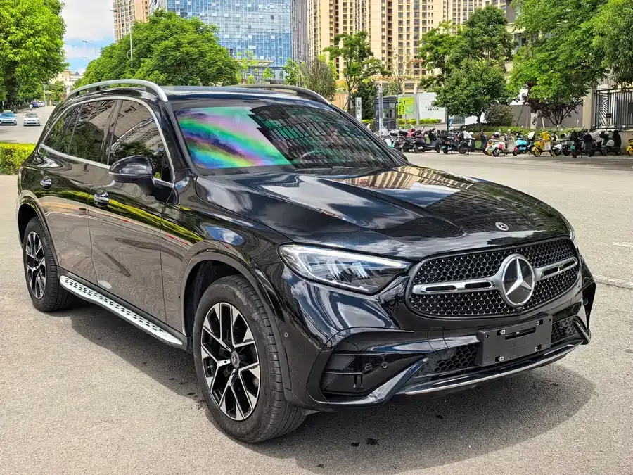 Mercedes-Benz GLC-Class 2023