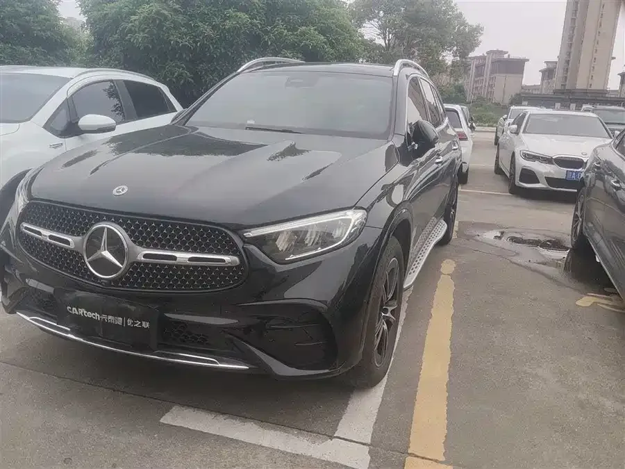 Mercedes-Benz GLC-Class 2025