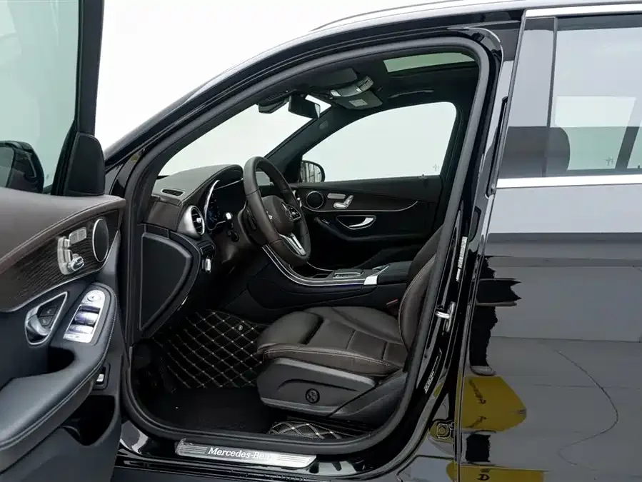 Mercedes-Benz GLC-Class Mercedes-Benz GLC 2022 GLC 260 L 4MATIC Luxury Edition 2023 — миниатюра 5