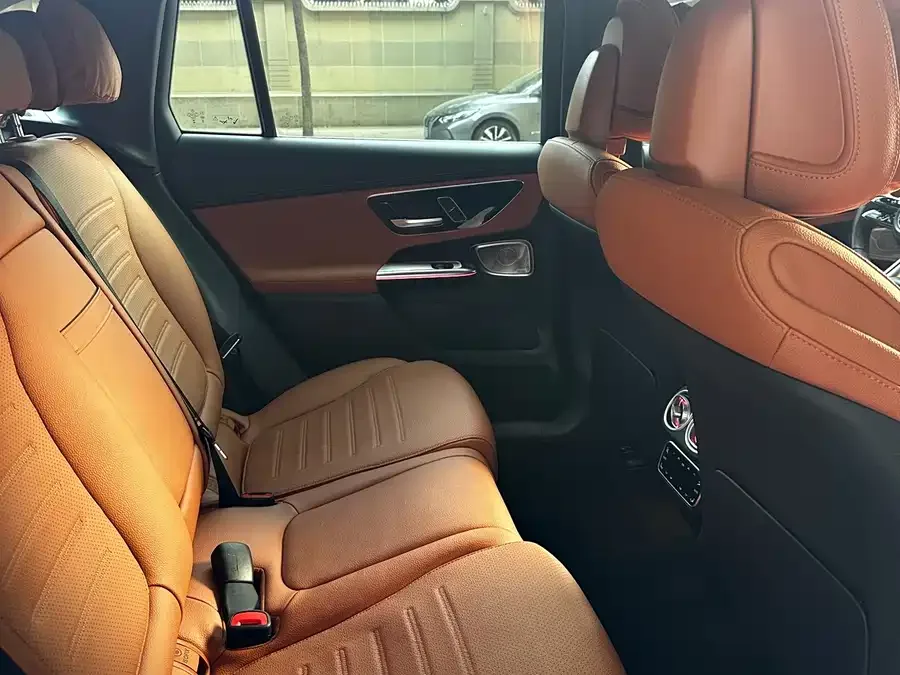 Mercedes-Benz GLC-Class Mercedes-Benz GLC 2023 GLC 300 L 4MATIC dynamic 5-seater 2023 — миниатюра 5