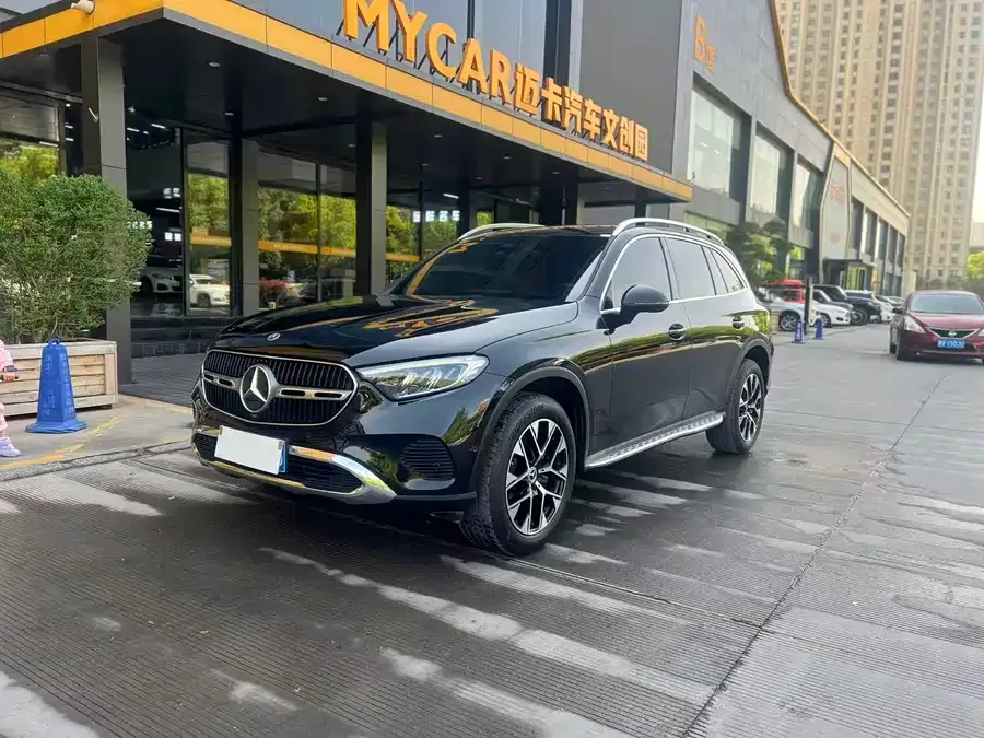 Mercedes-Benz GLC-Class 2024