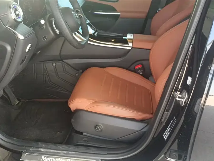 Mercedes-Benz GLC-Class Mercedes-Benz GLC 2024 GLC 300 L 4MATIC dynamic 5-seater 2024 — миниатюра 3