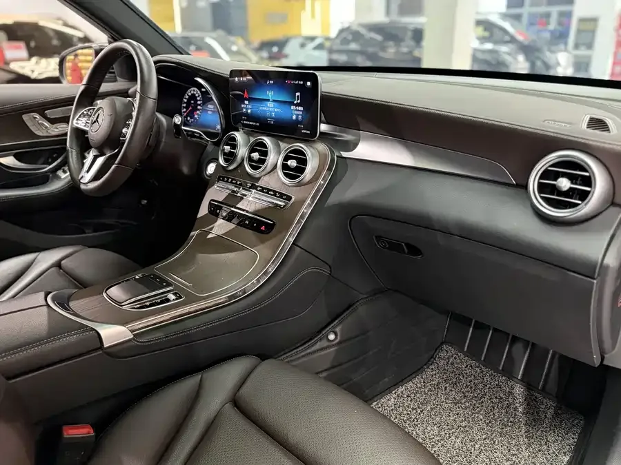 Mercedes-Benz GLC-Class Mercedes-Benz GLC 2022 GLC 300 L 4MATIC Dynamic 2022 — миниатюра 4