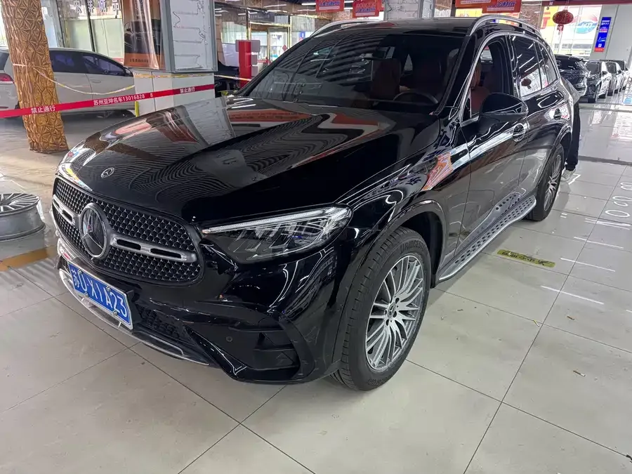 Mercedes-Benz GLC-Class 2023