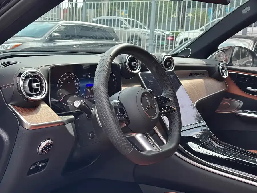 Mercedes-Benz GLC-Class Mercedes-Benz GLC 2024 GLC 300 L 4MATIC dynamic 5-seater 2024 — миниатюра 2