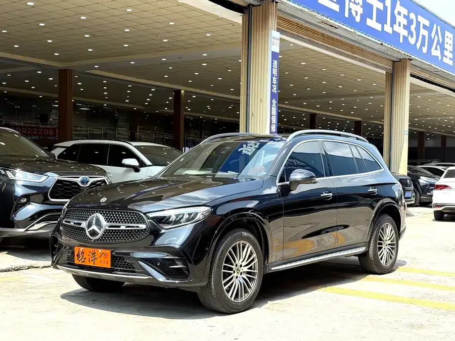 Mercedes-Benz GLC-Class 2023