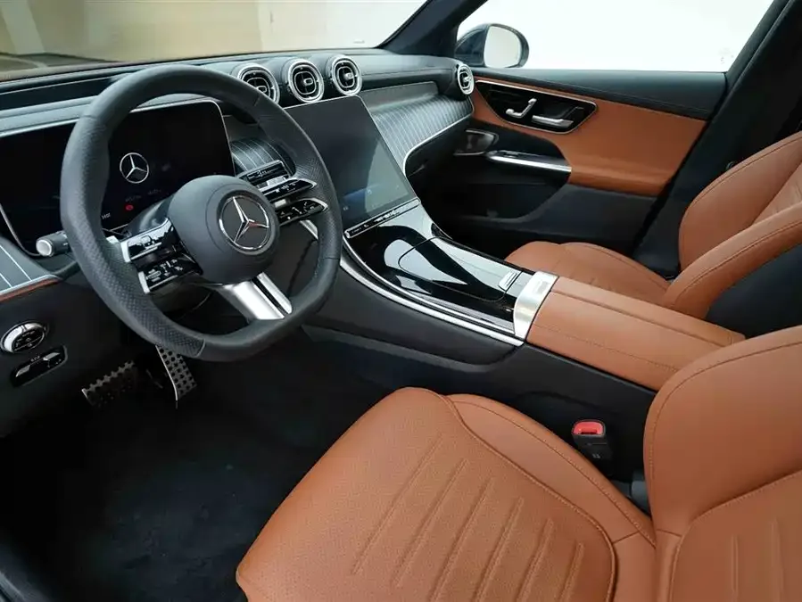 Mercedes-Benz GLC-Class Mercedes-Benz GLC 2023 GLC 300 L 4MATIC luxury 7-seater 2023 — миниатюра 3