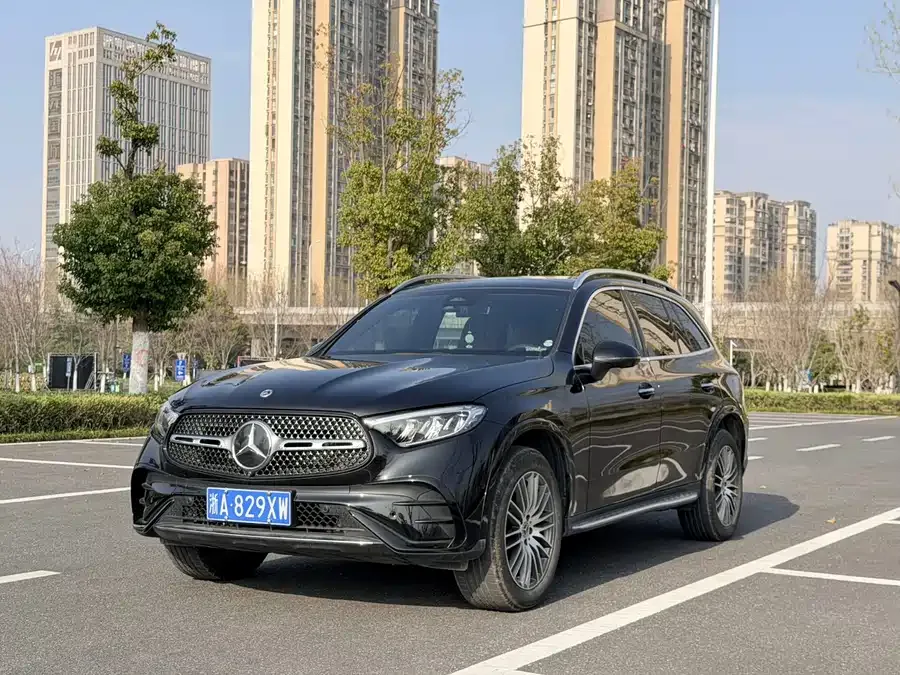 Mercedes-Benz GLC-Class 2024