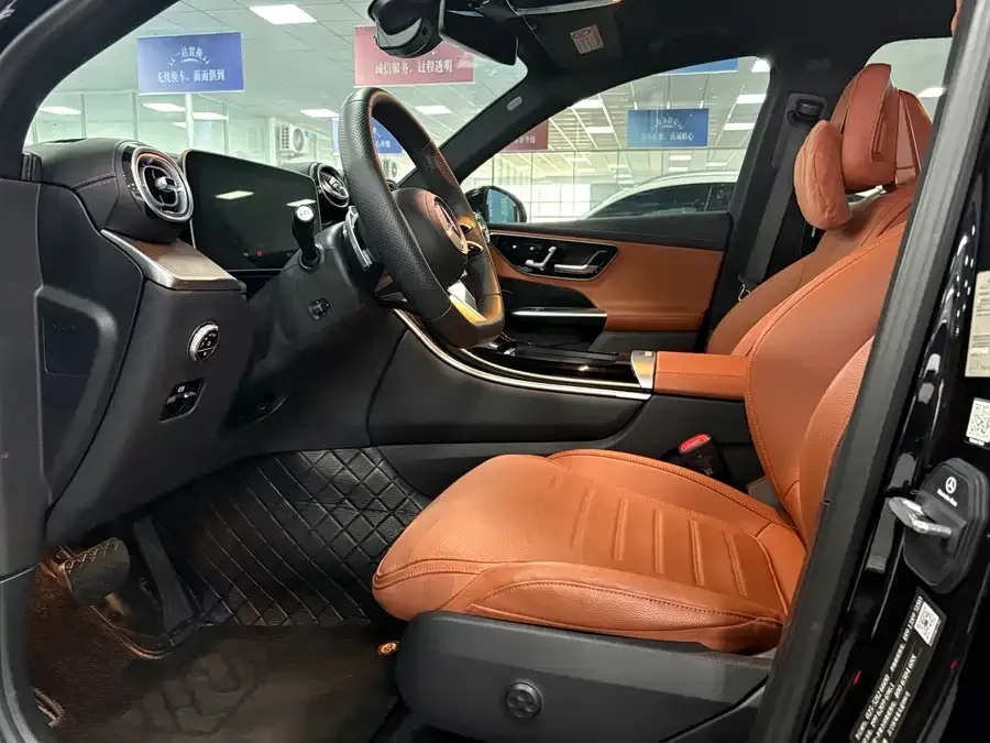 Mercedes-Benz GLC-Class Mercedes-Benz GLC 2024 GLC 300 L 4MATIC dynamic 7-seater 2024 — миниатюра 4