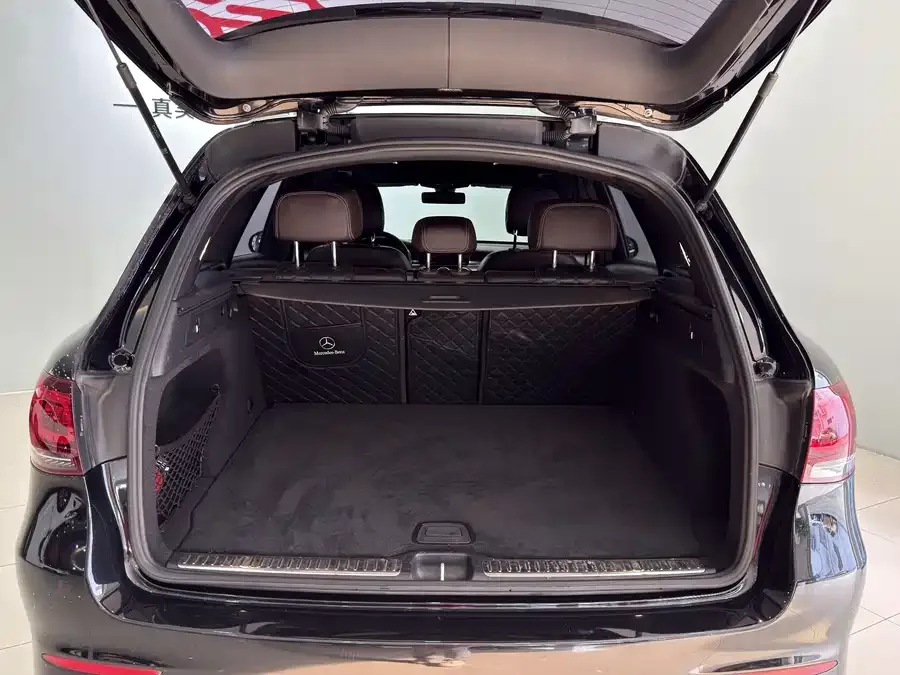 Mercedes-Benz GLC-Class Mercedes-Benz GLC 2022 Model 2 GLC 260 L 4MATIC Luxury Edition 2022 — миниатюра 3