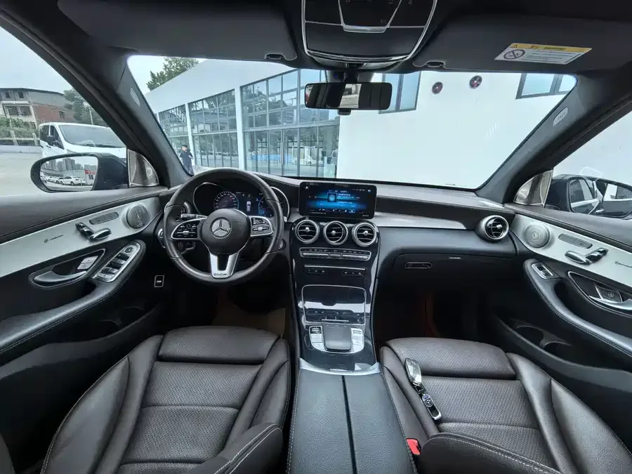 Mercedes-Benz GLC-Class Mercedes-Benz GLC 2022 Model 3 GLC 260 L 4MATIC Dynamic 2022 — миниатюра 2