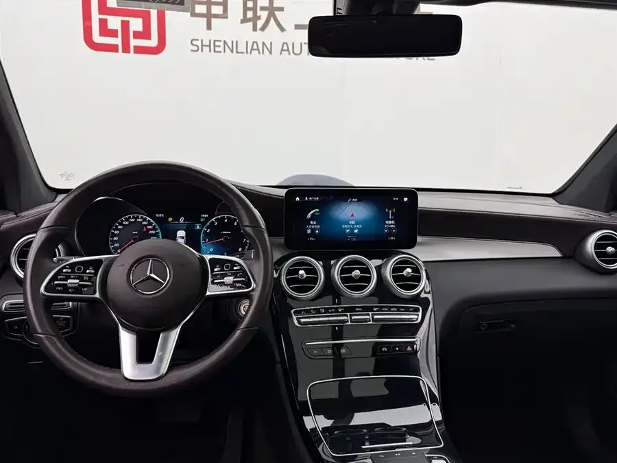 Mercedes-Benz GLC-Class Mercedes-Benz GLC 2022 Model 3 GLC 260 L 4MATIC Dynamic 2023 — миниатюра 4