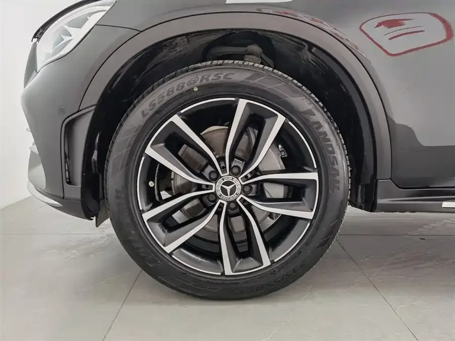 Mercedes-Benz GLC-Class Mercedes-Benz GLC 2022 GLC 260 L 4MATIC Luxury Edition 2022 — миниатюра 5