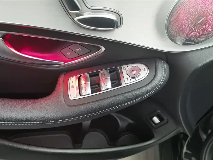Mercedes-Benz GLC-Class Mercedes-Benz GLC 2022 facelift GLC 260 L 4MATIC Dynamic 2022 — миниатюра 3