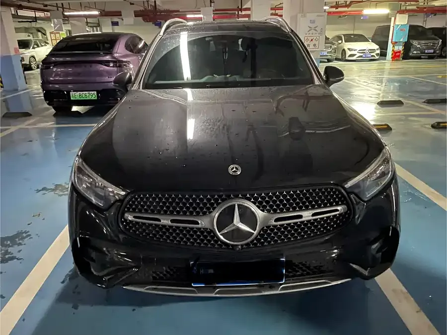 Mercedes-Benz GLC-Class 2024