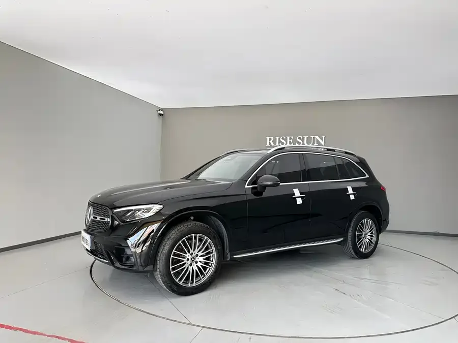 Mercedes-Benz GLC-Class 2023