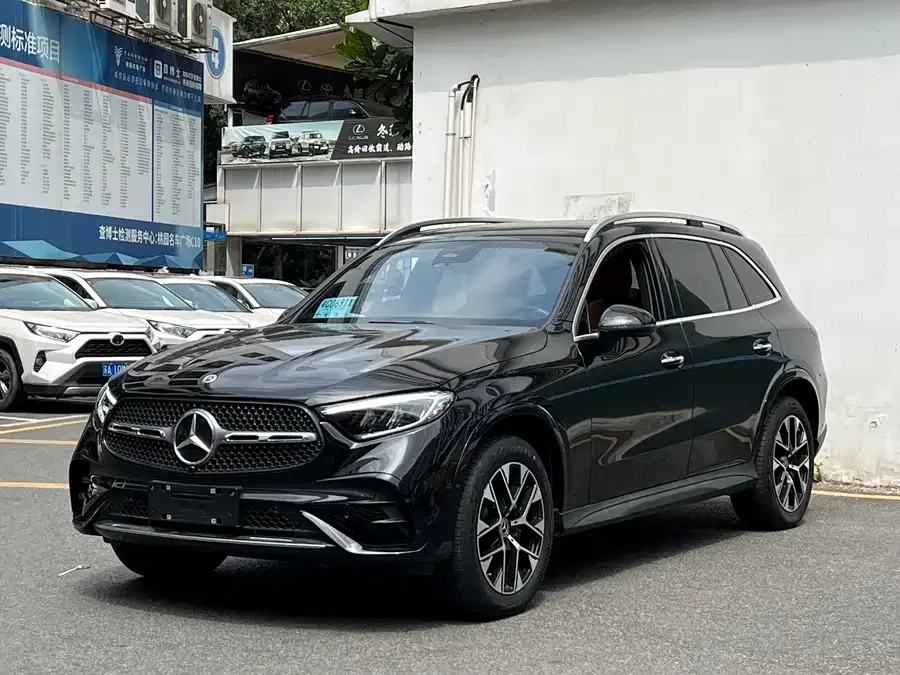 Mercedes-Benz GLC-Class 2024