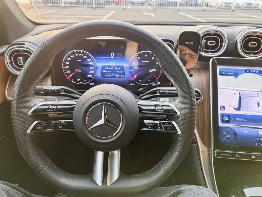 Mercedes-Benz GLC-Class Mercedes-Benz GLC 2024 GLC 300 L 4MATIC dynamic 5-seater 2024 — миниатюра 3