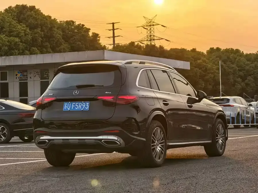 Mercedes-Benz GLC-Class Mercedes-Benz GLC 2024 GLC 300 L 4MATIC dynamic 5-seater 2024 — миниатюра 4