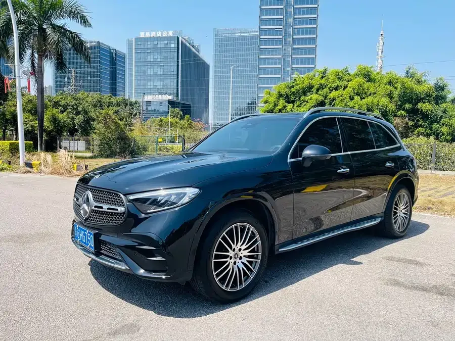 Mercedes-Benz GLC-Class 2023