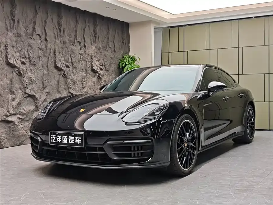 Porsche Panamera 2024