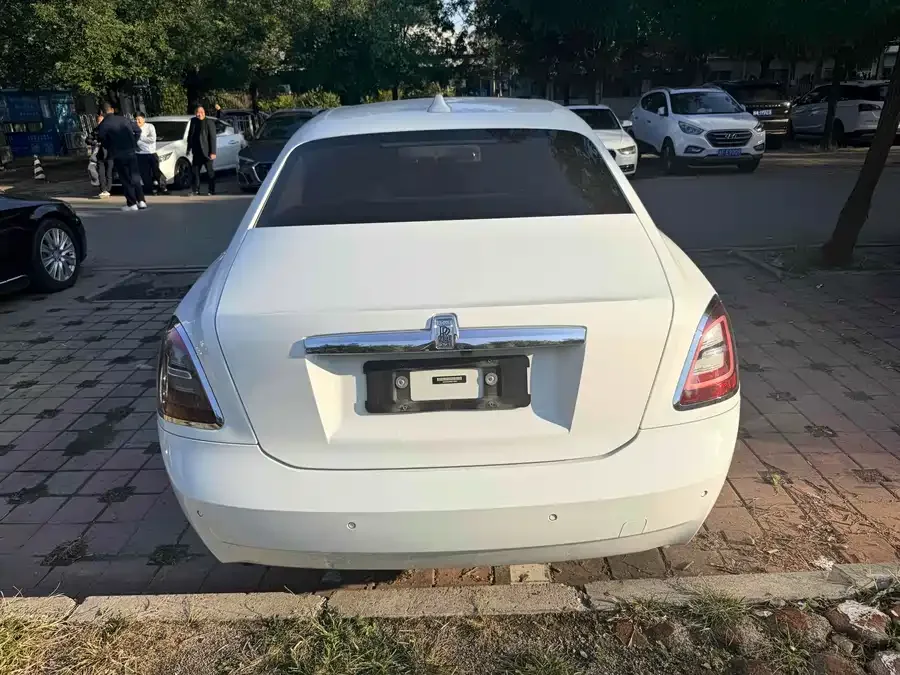 Rolls-Royce Ghost Ghost 2021 6.7T long wheelbase version 2022 — миниатюра 2