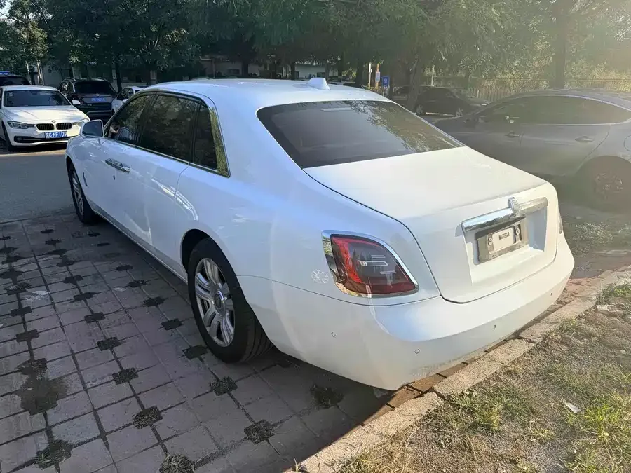 Rolls-Royce Ghost Ghost 2021 6.7T long wheelbase version 2022 — миниатюра 4