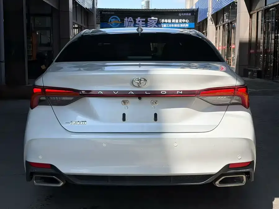 Toyota Avalon Avalon 2024 2.0L Premium Edition 2024 — миниатюра 3
