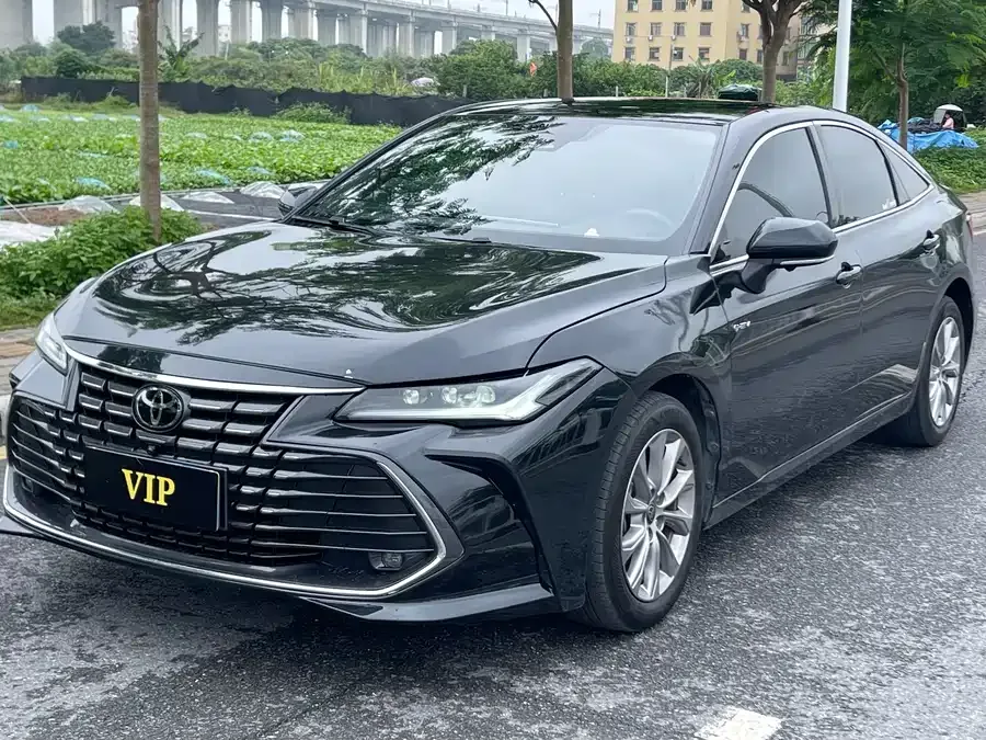 Toyota Avalon 2024 Avalon Hybrid 2.0L Premium Edition 2024 — фото 1, купить с доставкой в Москву
