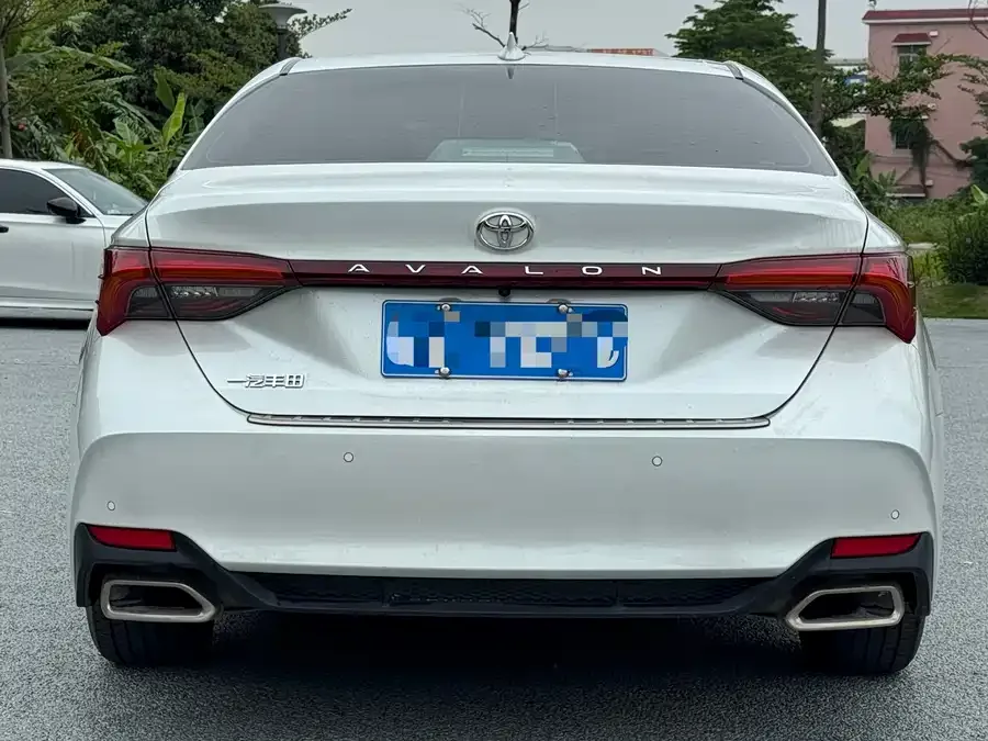 Toyota Avalon Avalon 2023 2.0L Premium Edition 2024 — миниатюра 2