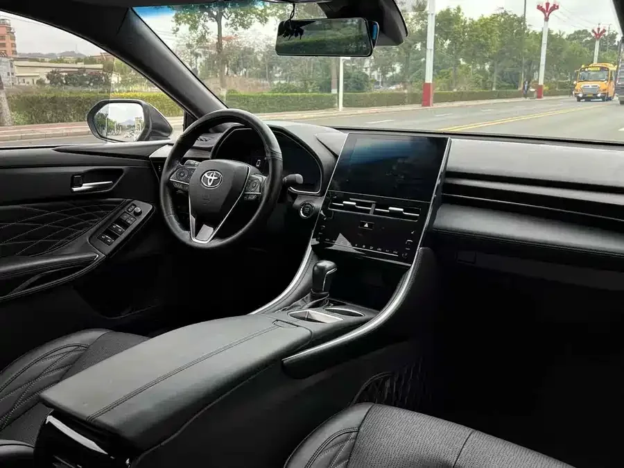 Toyota Avalon 2023 Avalon 2.5L Touring Premium Edition 2023 — миниатюра 3